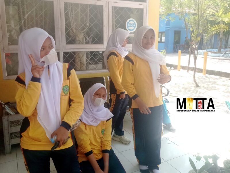 Inisiatif Hadapi Kabut Asap, Pelajar SMAN 7 Prabumulih Mulai Gunakan Masker – Detiktoday.com