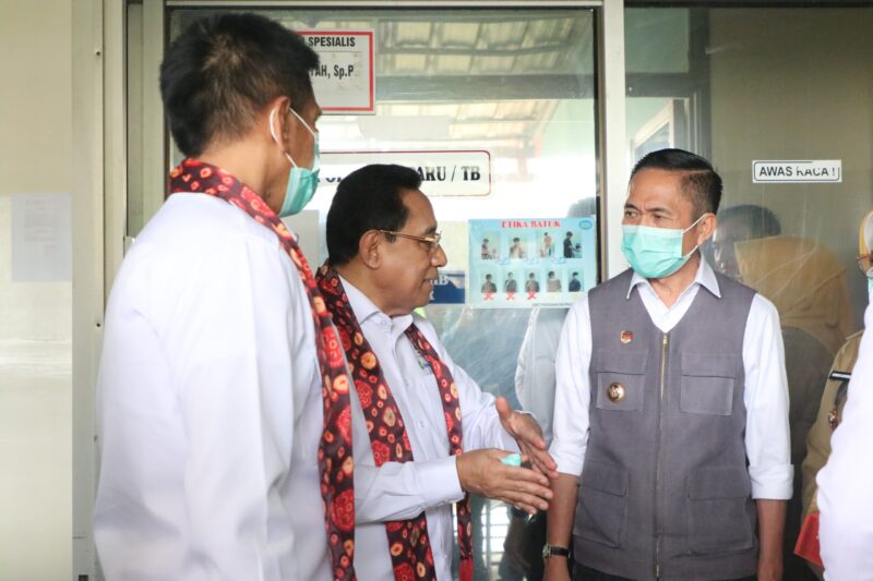 Wamenkes dan Wamendagri Tinjau RSUD Palembang BARI, Pastikan Layanan Rujukan dan TB Siap – Detiktoday.com