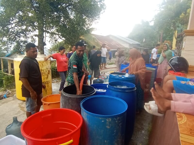 Respon Cepat Kodim 1803/Fakfak Salurkan Air Bersih untuk Warga Duluan Pokpok – Detiktoday.com