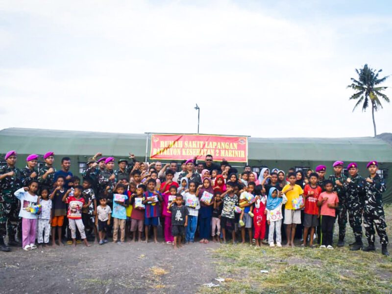 Berbagi Keceriaan Bersama Anak-Anak Pengungsi Korban Gempa NTT