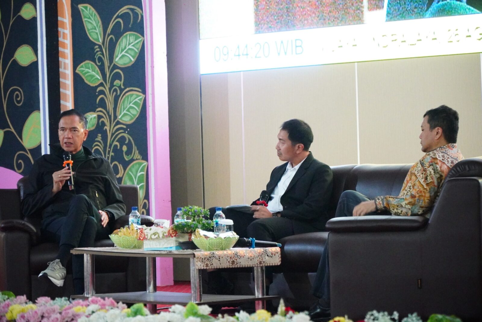 Hadir di Universitas Sriwijaya, Gita Wirjawan x Luky A. Yusgiantoro Berikan Materi pada Kuliah Umum Hulu Migas SKK Migas – KKKS Wilayah Sumsel