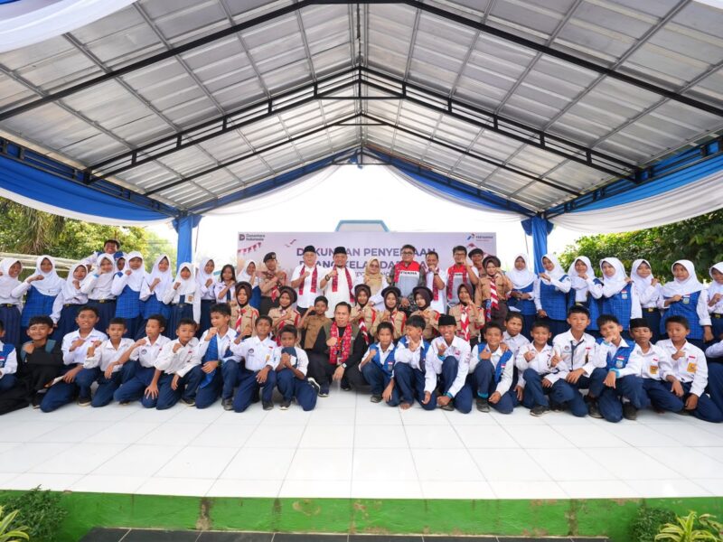 Pertamina Patra Niaga Regional Sumbagsel Serahkan Dukungan Ruang Kelas Darurat untuk SMPN 19 Kota Bengkulu – Detiktoday.com