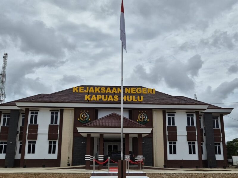 Kejari Kapuas Hulu Dampingi 7 Proyek Strategis Daerah Senilai Rp 28,6 Miliar – Detiktoday.com