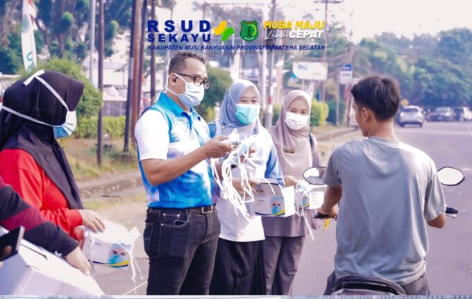 RSUD Sekayu Bagikan Masker Gratis untuk Lindungi Warga dari Polusi Asap – Detiktoday.com
