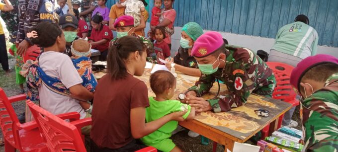12 HARI PASCAGEMPA, MARINIR MASIH TERUS BERGERAK BANTU WARGA NTT