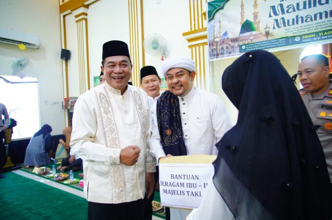 Peringatan Maulid Nabi Muhammad SAW di Masjid As-Salam berlangsung dengan semangat kebersamaan warga – Detiktoday.com
