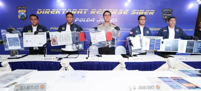 Ditressiber Polda Jatim Bongkar Sindikat Penipuan Emas Murah Online, Empat Warga Binaan Lapas Jadi Otak Kejahatan  – Detiktoday.com