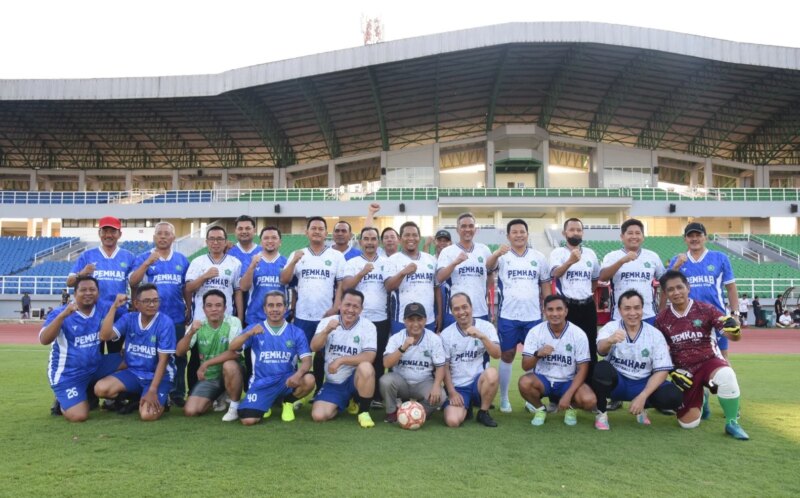 DPRD Sidoarjo Menang Sepak Bola Lawan Tim Bupati Subandi dengan Skor 3-1 di Gelora Delta – Detiktoday.com