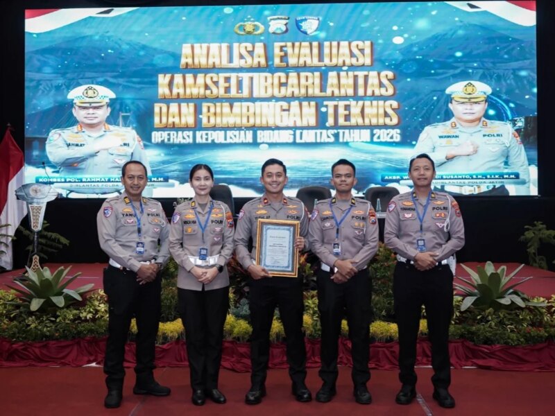 Satlantas Polresta Sidoarjo Raih Penghargaan Kategori Manajemen Rekayasa Lalin Operasi Ketupat Semeru 2026 – Detiktoday.com