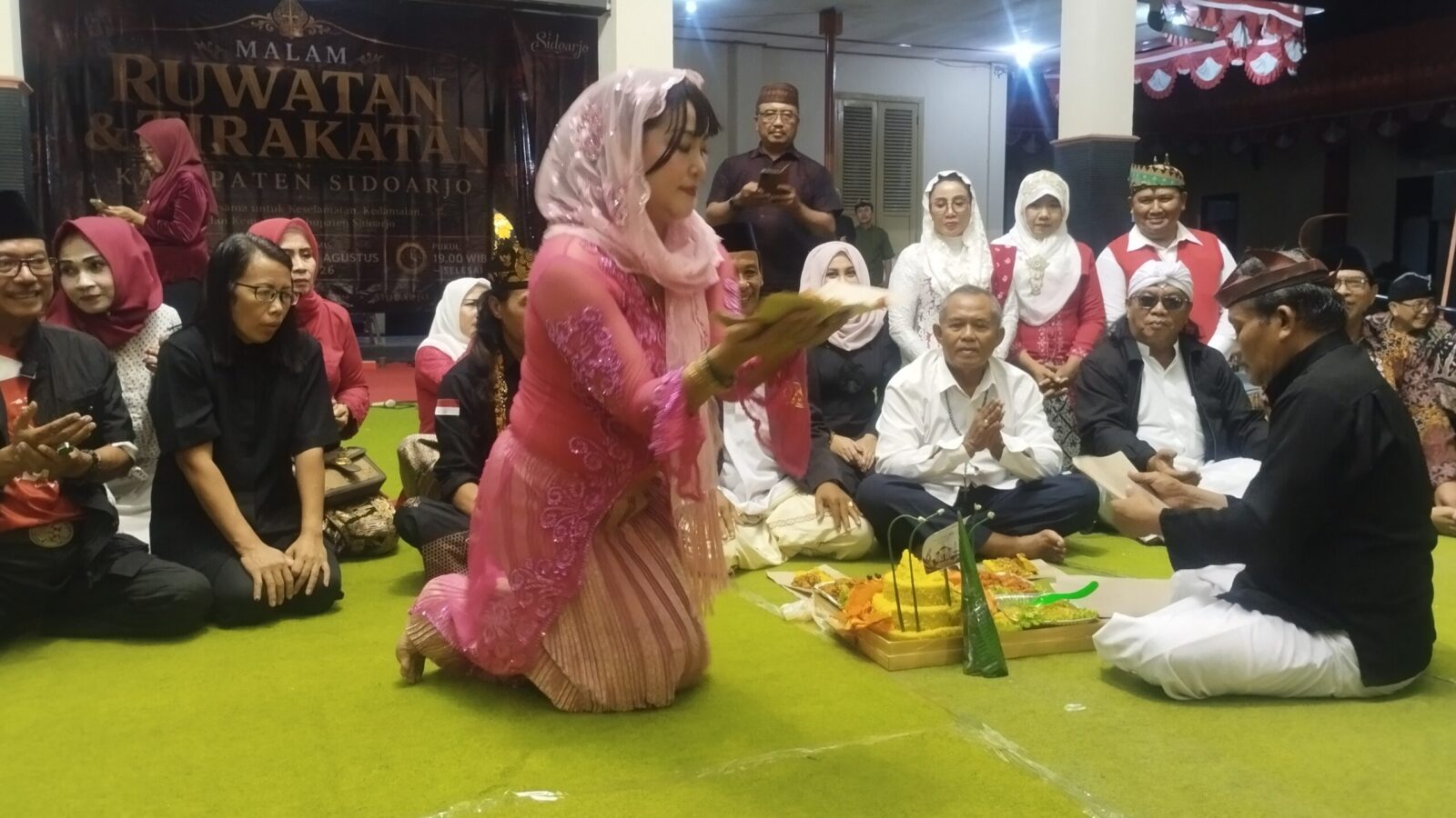 RPS “Bupati Swasta” Sujani Gelar Ruwatan, Ratusan Warga Lintas Agama dan Budaya Doakan Sidoarjo – Detiktoday.com