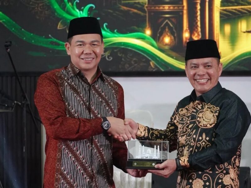 Bupati Fransiskus Diaan Hadiri Malam Ta’aruf MTQ XXXIV Kalbar, Semangati 101 Kafilah Kapuas Hulu – Detiktoday.com