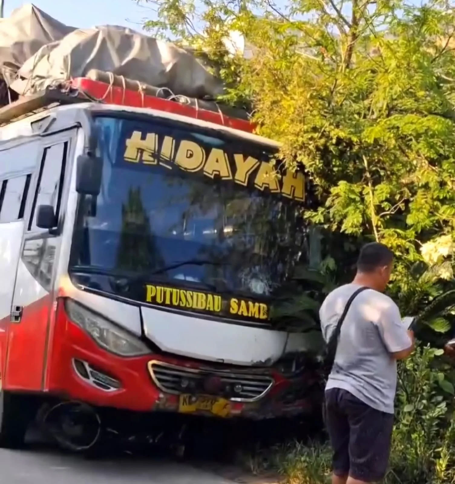 Bus Perintis Terlibat Laka dengan Motor, 1 Ibu MD – Detiktoday.com