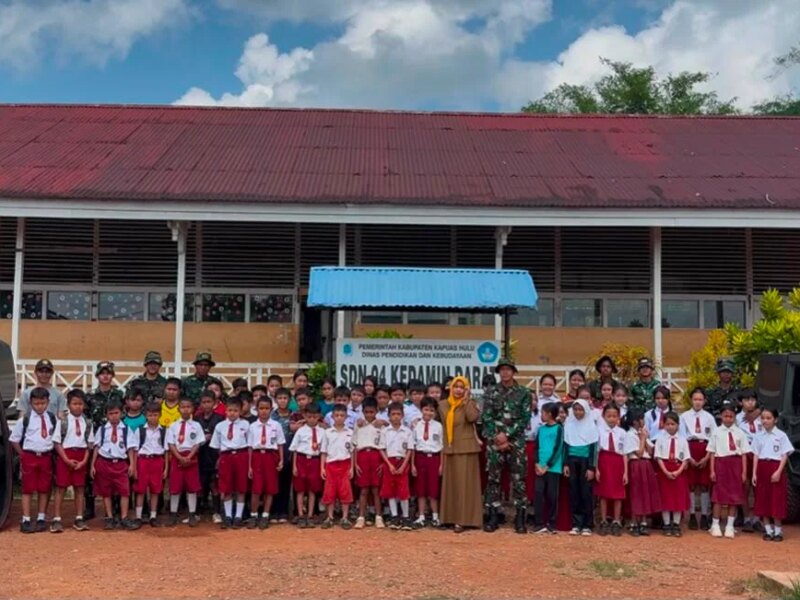 Oase di Tengah Krisis! Yonif TP 927 UK Hadirkan Air Bersih untuk Sekolah dan Warga Kedamin Darat Kapuas Hulu – Detiktoday.com