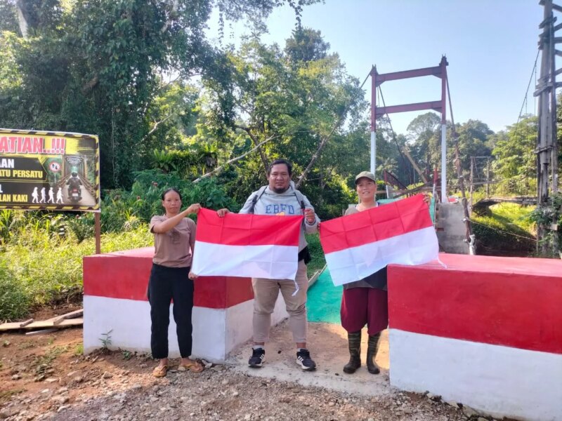 Kodim 1206 Putussibau Sulut Semangat Patriotisme Warga Dusun Sebintang Lewat Lautan Bendera Merah Putih – Detiktoday.com
