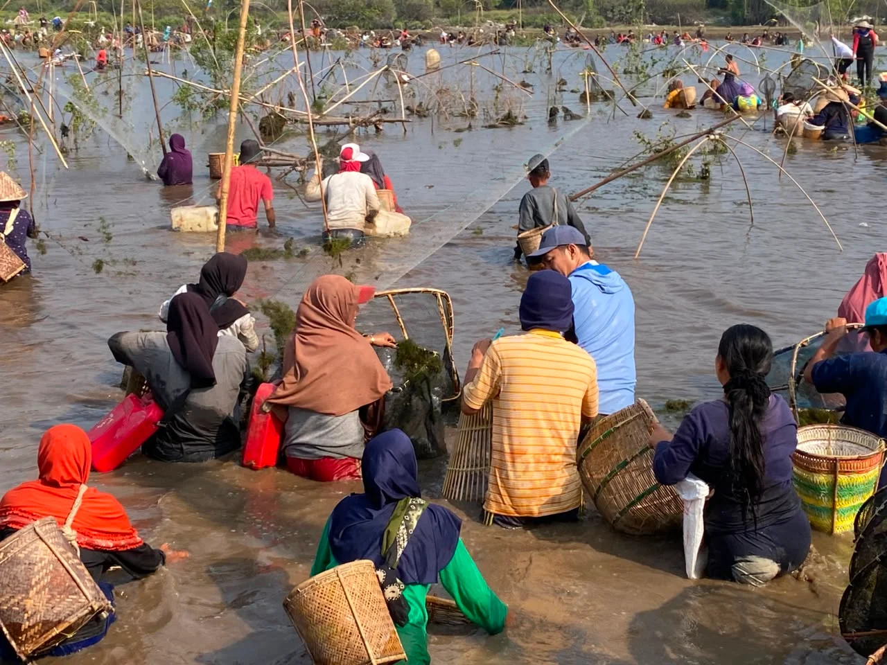 Bupati Asgianto Turun Langsung ke Danau Sebetung – Detiktoday.com