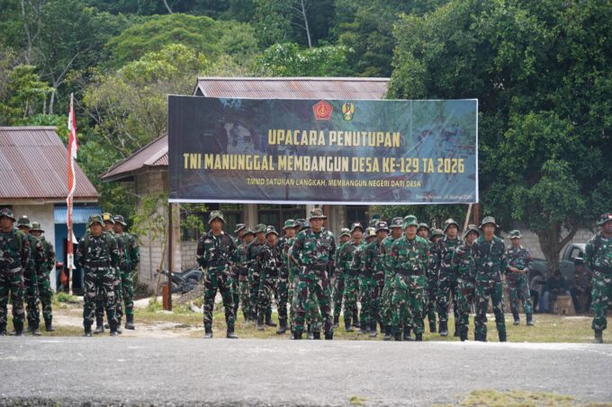 Penutupan TMMD Ke-129 TA 2026 di Kampung Sesor Resmi Ditutup Danrem 181/PVT