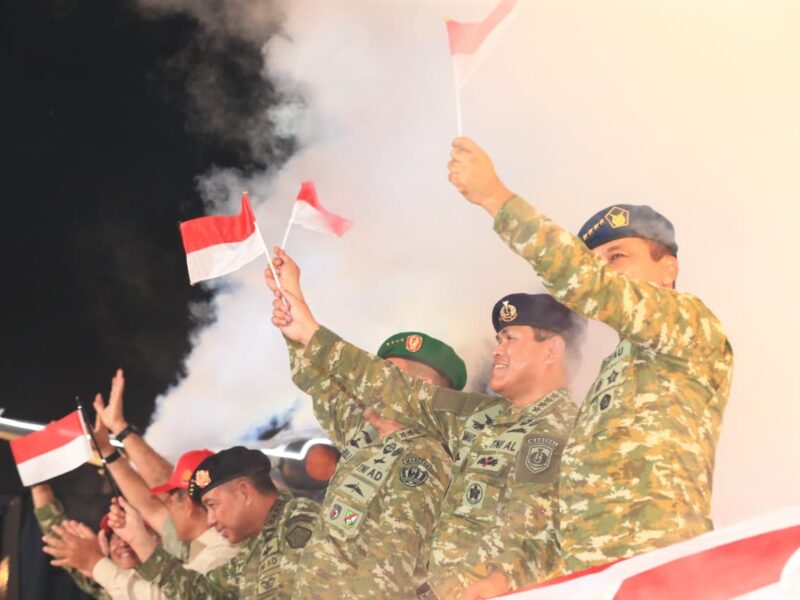 Panglima TNI Hadiri Karnaval Bersatu, Meriahkan Perayaan HUT ke-81 Kemerdekaan RI