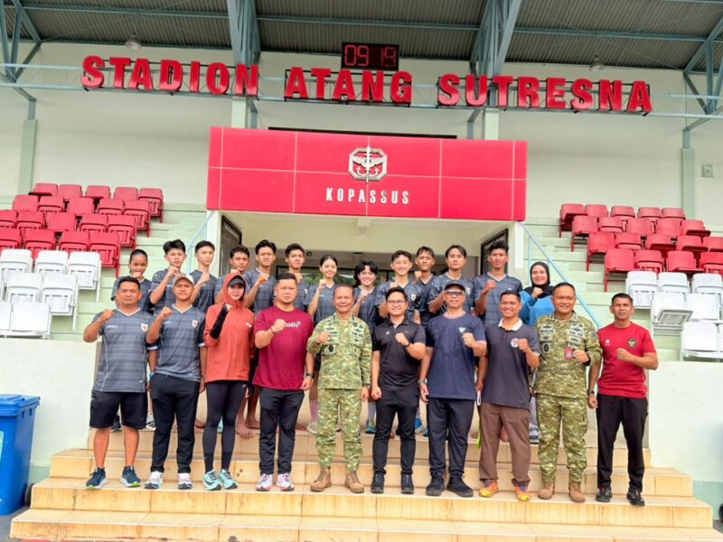 Letjen TNI Richard Tampubolon Tinjau Atlet Pelatnas Taekwondo Indonesia di Markas Kopassus