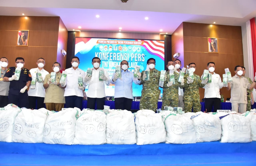 1,3 TON KETAMINE DIMUSNAHKAN DI BATAM, SEPANJANG 2025-2026 TNI AL GAGALKAN 5,3 TON NARKOBA DAN 849,74 TON ILLEGAL MINING