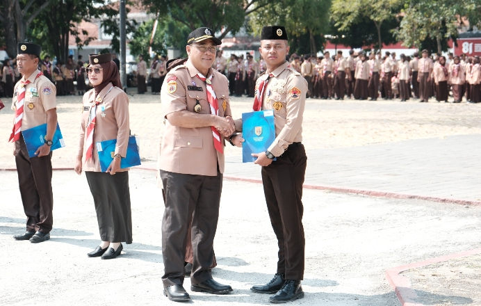Hari Pramuka ke-65, Plt Bupati Nurkholes Ajak Pramuka Pemalang Jadi Generasi Terampil dan Mandiri – Detiktoday.com