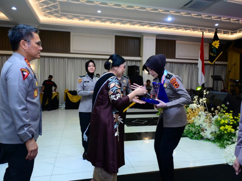 Hari Jadi ke-78 Polwan, Kapolda Jambi Tekankan Integritas dan Dampak Nyata bagi Masyarakat – Detiktoday.com
