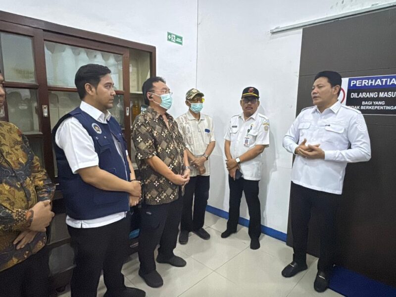 BGN Suspensi SPPG Kalitengah, Investigasi Dugaan Santri Keracunan MBG Masih Berlangsung – Detiktoday.com