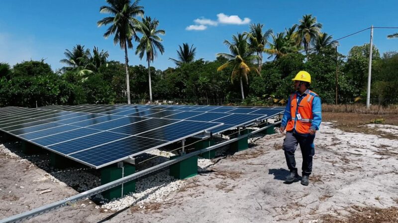 Lebih dari Sekadar Terang, PLTS PLN Membawa Harapan Baru ke Pulau Rengit Belitung – Detiktoday.com
