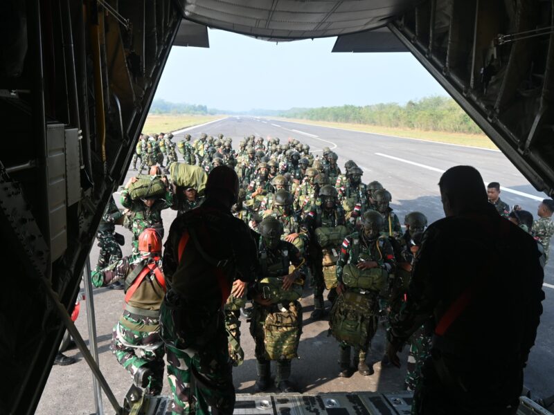Aksi Airborne Lima Negara Warnai Latgabma SGS 2026
